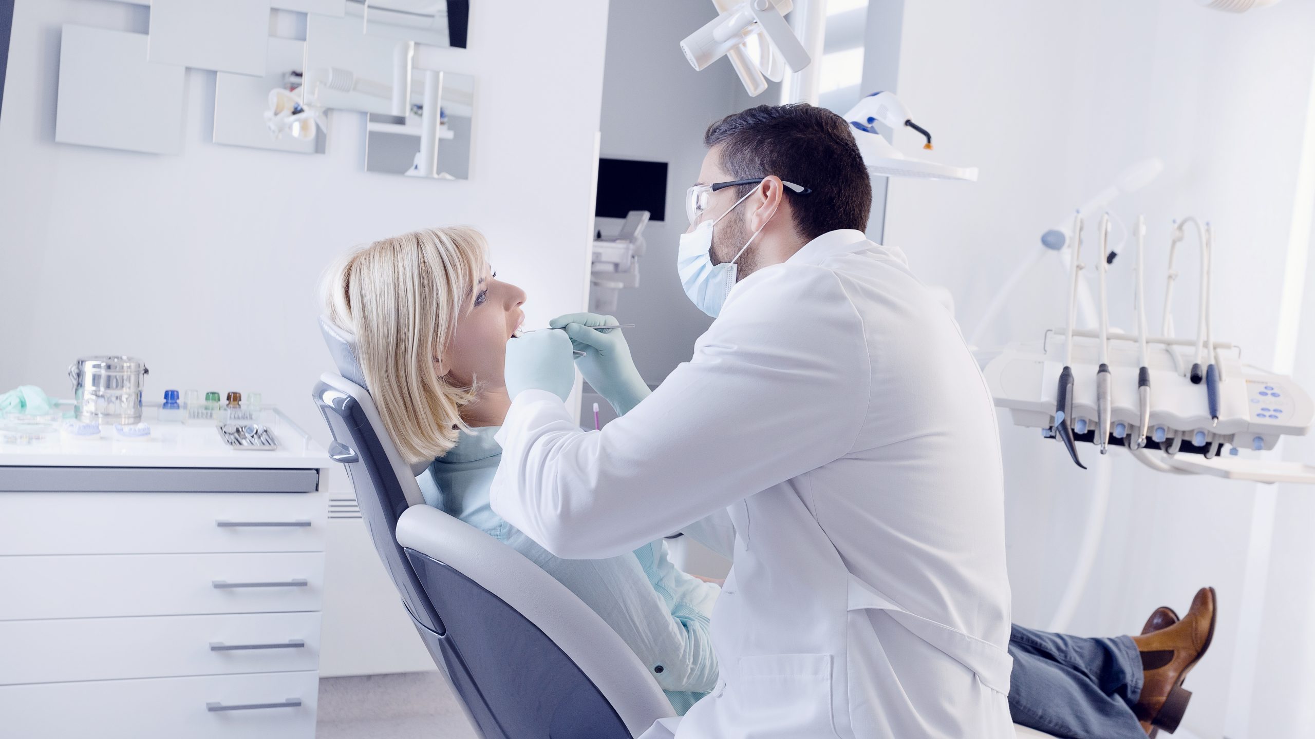 Dentist in Lutz, FL
